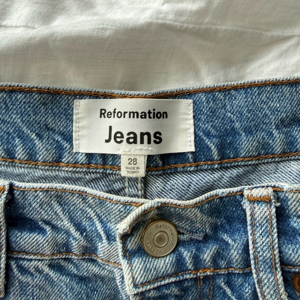 Reformation Cary High Rise Slouchy Wide Leg Jeans in Colorado (US 6/28) - Picture 8 of 10